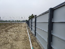 裝配式鋼圍擋價(jià)格多少錢一平米？【旭東鋼構(gòu)圍擋】